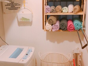 House, 2 Bedrooms | Bathroom amenities | Separate tub and shower, deep soaking tub, free toiletries, hair dryer - Ryokoheya Awajikan (Osaka)