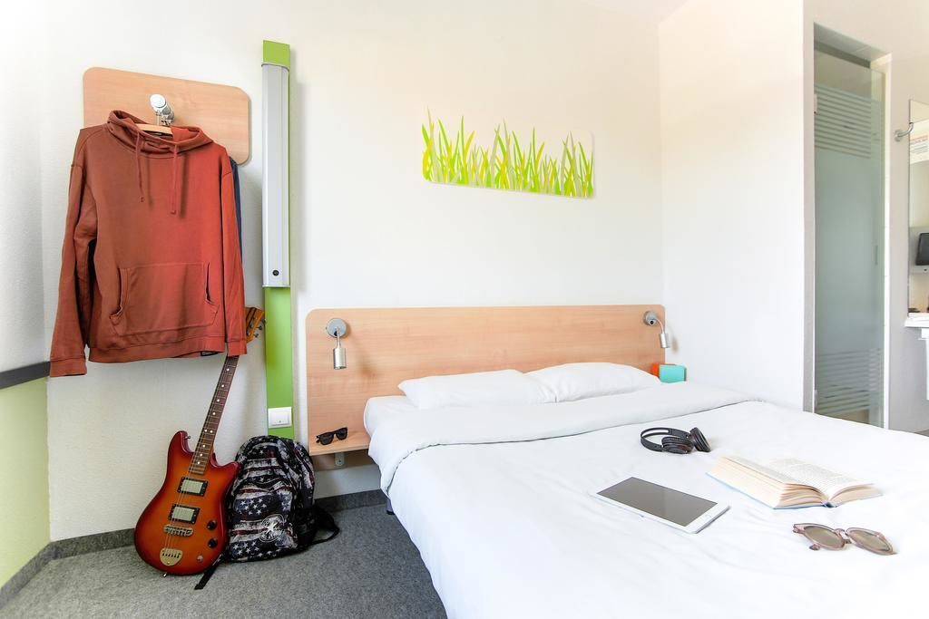 standard double room, 1 double bed | desk, free wifi, bed sheets