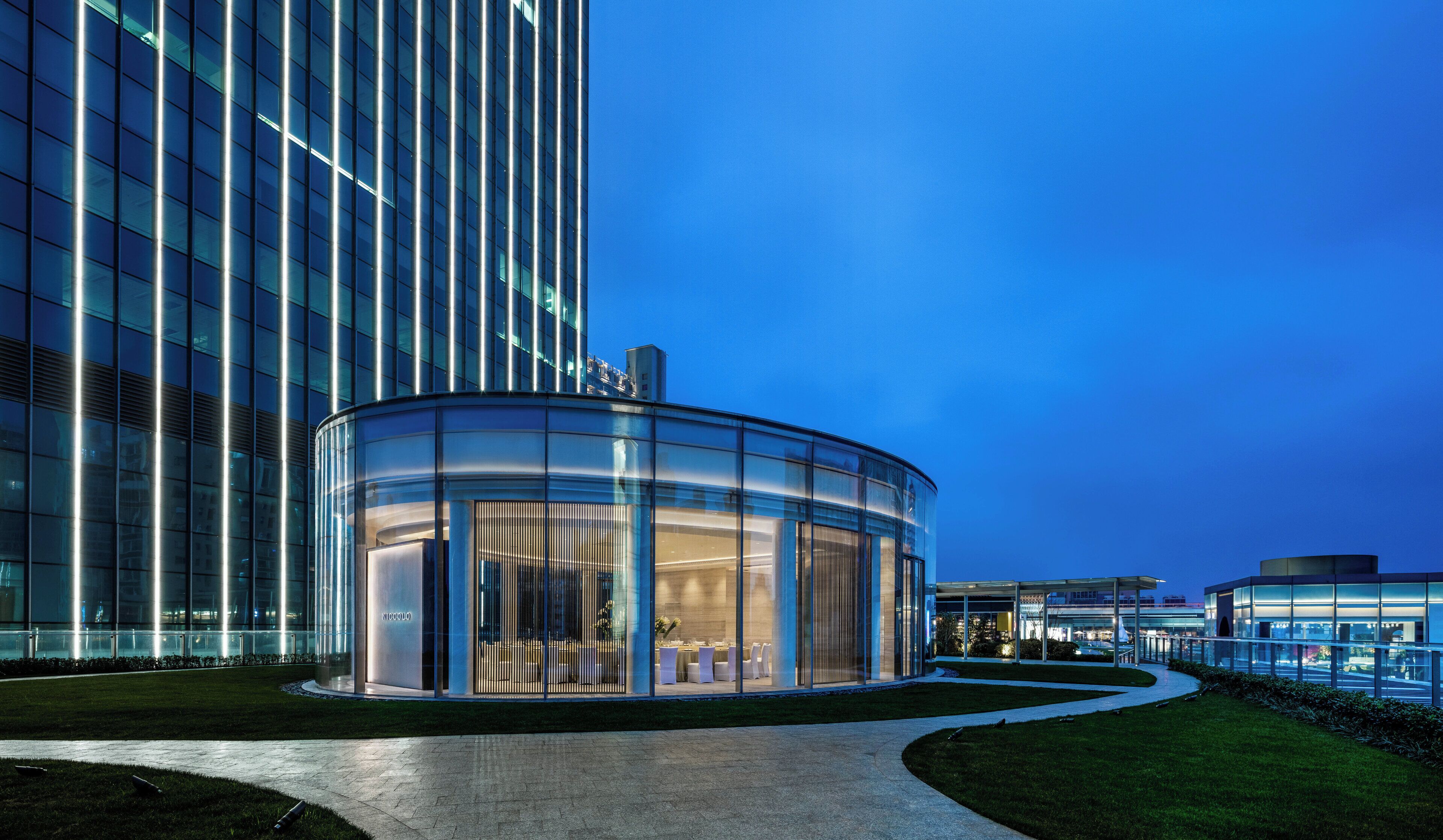 outdoor banquet area