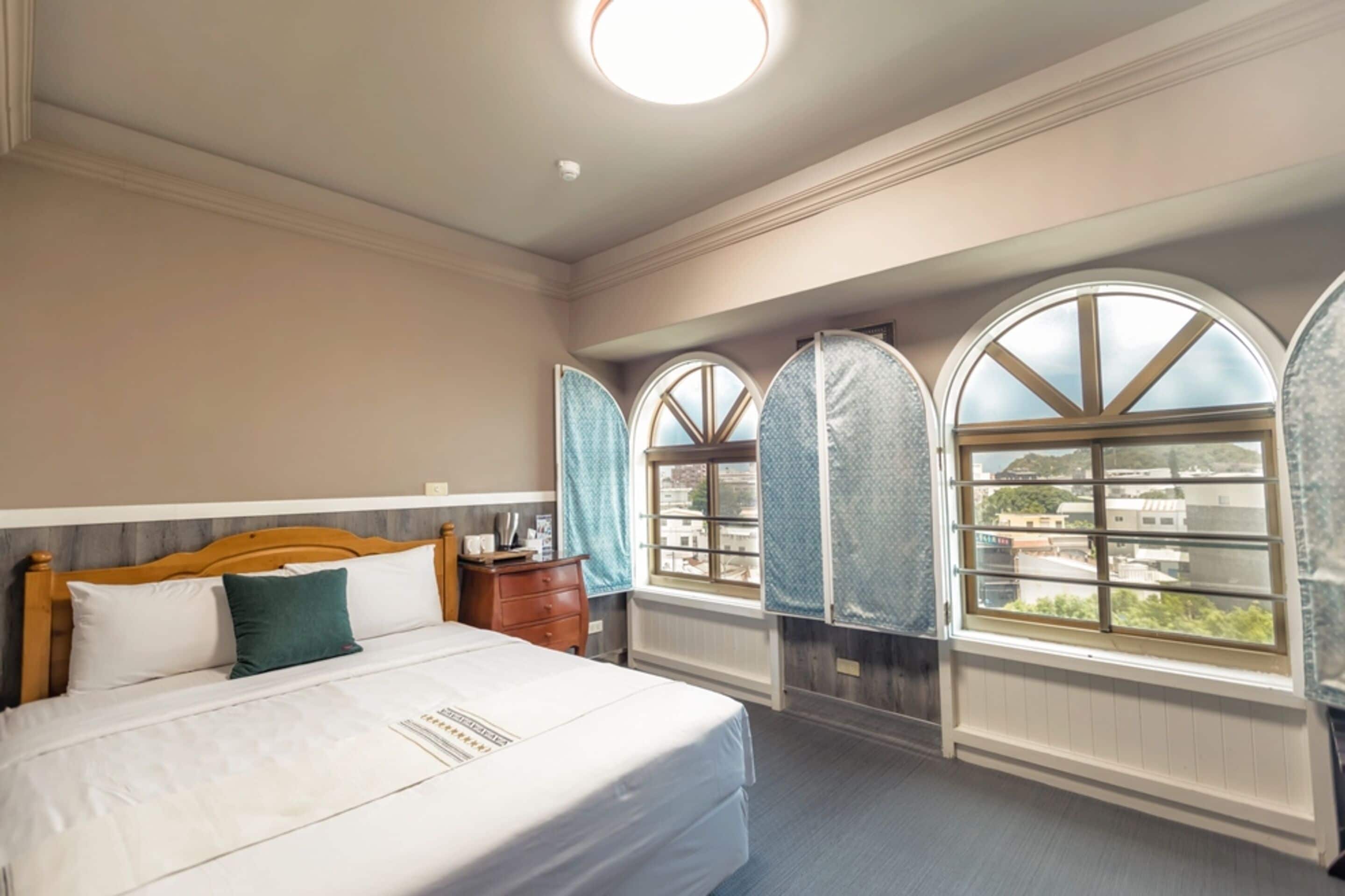 standard double room, 1 double bed, non smoking | 1 bedroom, laptop workspace, blackout curtains, free wifi