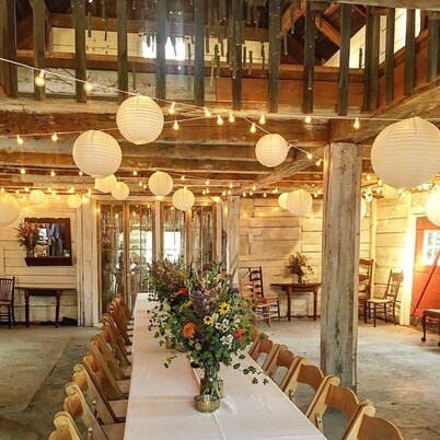 Turquoise Barn Catskills 1800s Carriage House Barn  w/Pond/Mtns on 13 acres