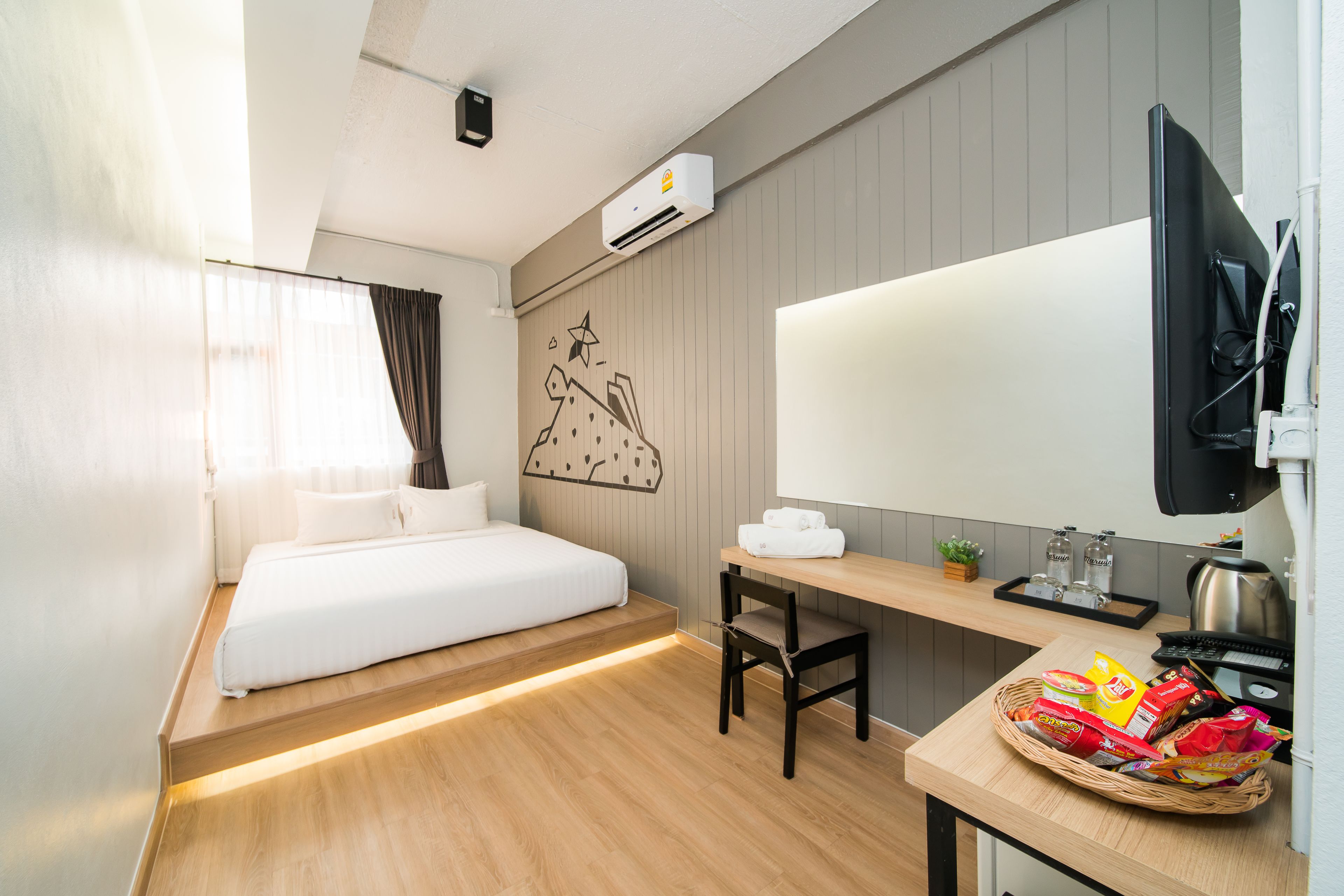 superior double or twin room | in-room safe, desk, blackout curtains, iron/ironing board