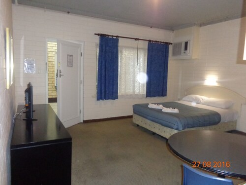 Adelaide Travellers Inn Hindley Street - Hostel