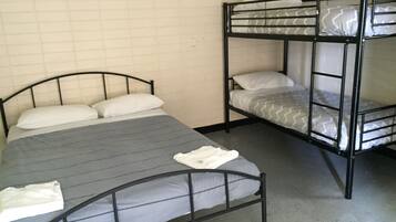 Economy Triple Room, Multiple Beds, Non Smoking | Free WiFi, bed sheets