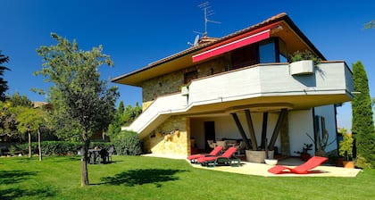 The Pomegranate - San Quirico d'Orcia