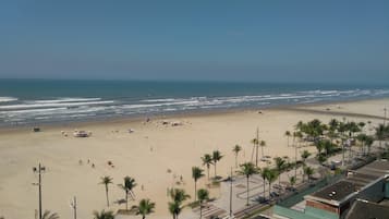 Na praia