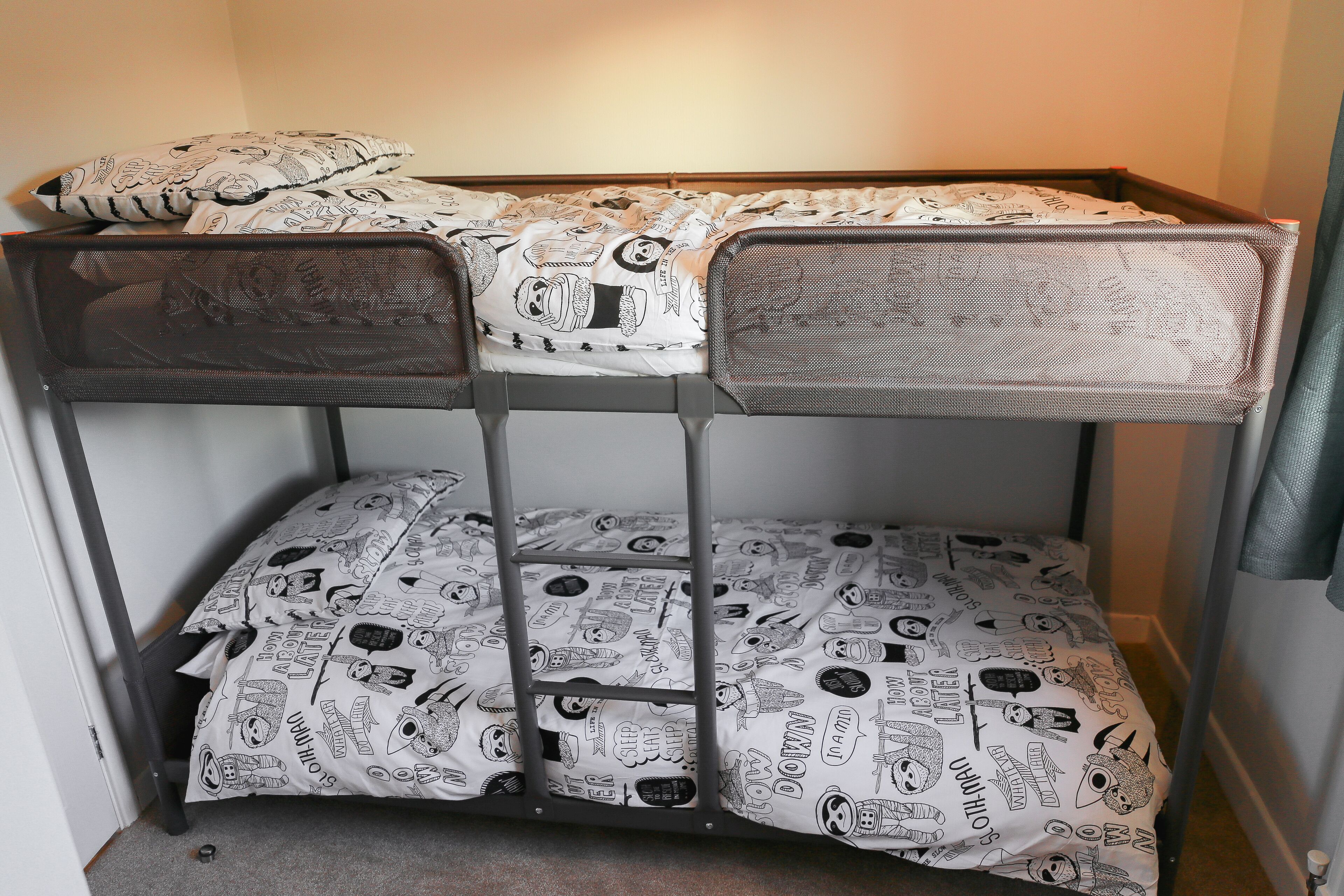 4 soverom, strykejern/-brett, wi-fi (inkludert) og sengetøy