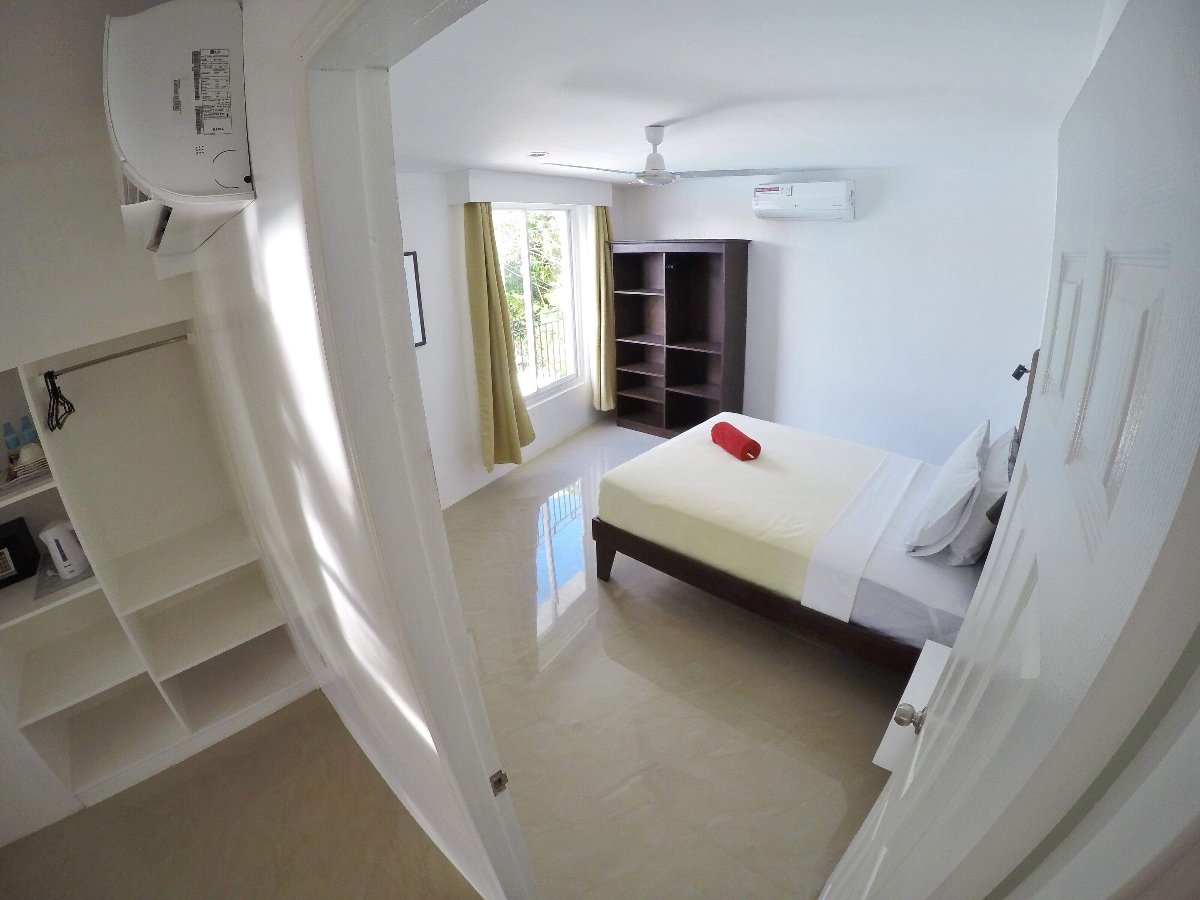 junior suite, 2 bedrooms | in-room safe, free wifi, bed sheets