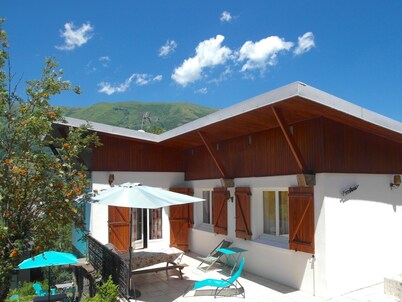 Beautiful cottage south central Saint-Lary