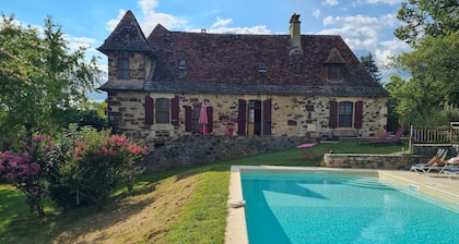 Belle propriĂ©tĂ© de famille au cĆur du PĂ©rigord noir.