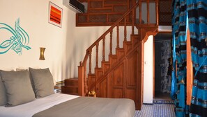 5 bedrooms, iron/ironing board, travel crib, free WiFi