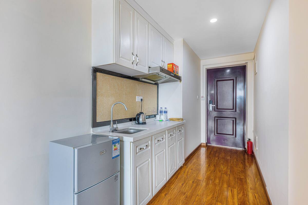 Fridge, electric kettle