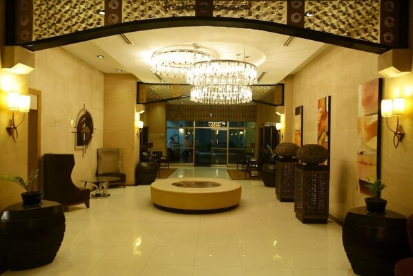 Interior - Modern Asian apartment at Forbeswood Parklane BGC The Fort (Taguig)