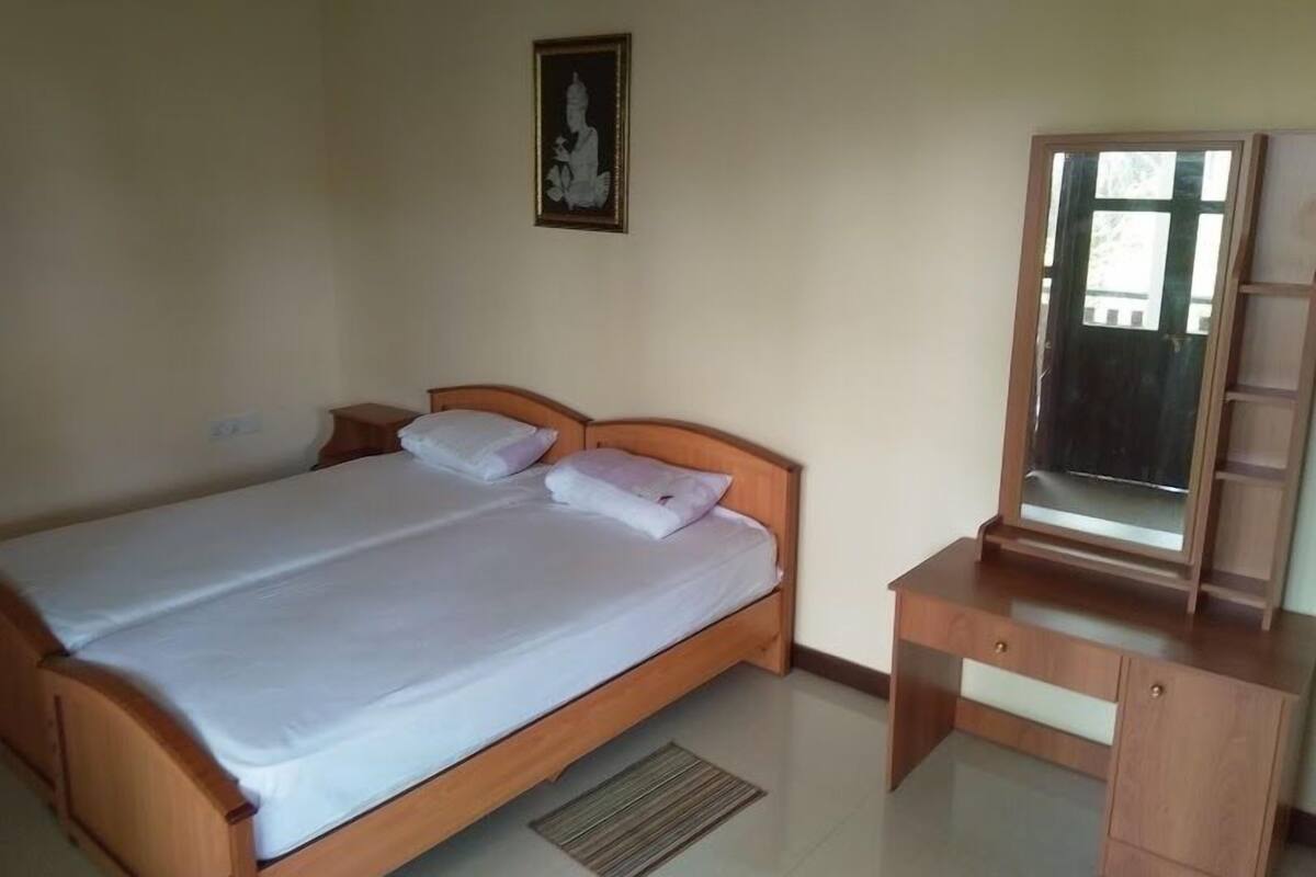 Deluxe Single Room | Free WiFi
