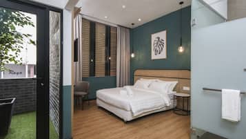 Habitación ejecutiva | Escritorio, insonorización, tabla de planchar con plancha y wifi gratis