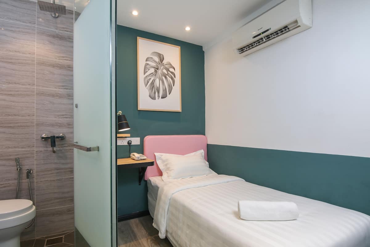 Desk, soundproofing, iron/ironing board (on request), WiFi (free)