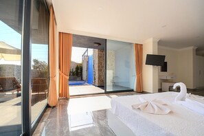 5 bedrooms, individually decorated, desk, iron/ironing board - Villa Selale 2 (Kas)