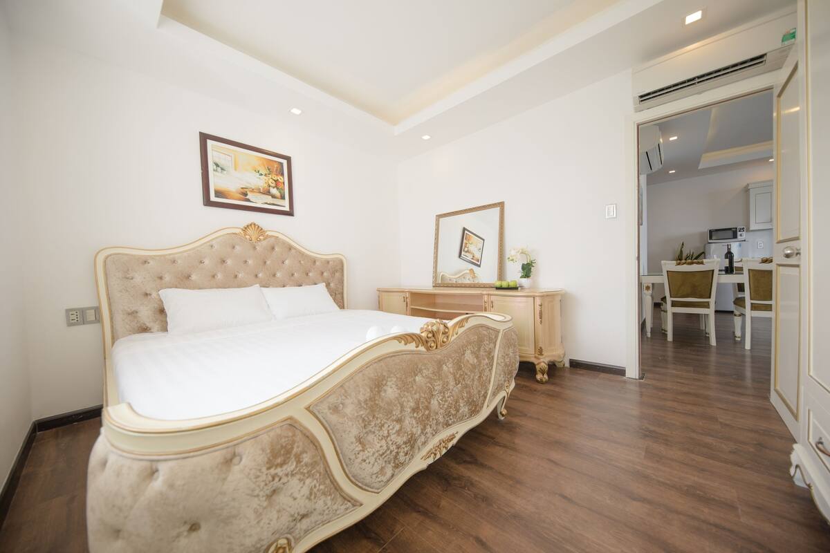Panoramic Penthouse, Ocean View | In-room safe, desk, blackout curtains, soundproofing