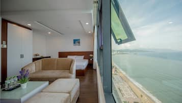 Senior Apartment, 1 Bedroom, Sea View, Sea Facing | In-room safe, desk, blackout drapes, soundproofing