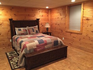 6 bedrooms, iron/ironing board, free WiFi, bed sheets