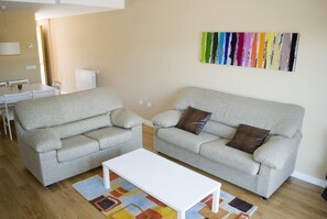 Maisonette, 2 Schlafzimmer | Bügeleisen/Bügelbrett, Bettwäsche