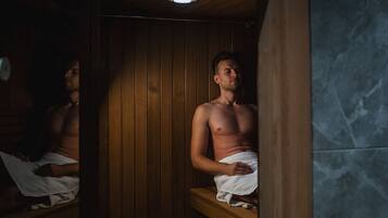 Sauna, rawatan badan, balut badan, rawatan muka, bilik urut/rawatan