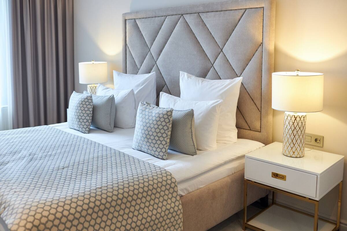 Suite ejecutiva | 1 habitación, minibar, caja de seguridad en la habitación y escritorio