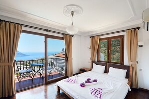 Villa, Sea View | 4 bedrooms, individually decorated, desk, iron/ironing board - Villa Simsek 1 (Kas)