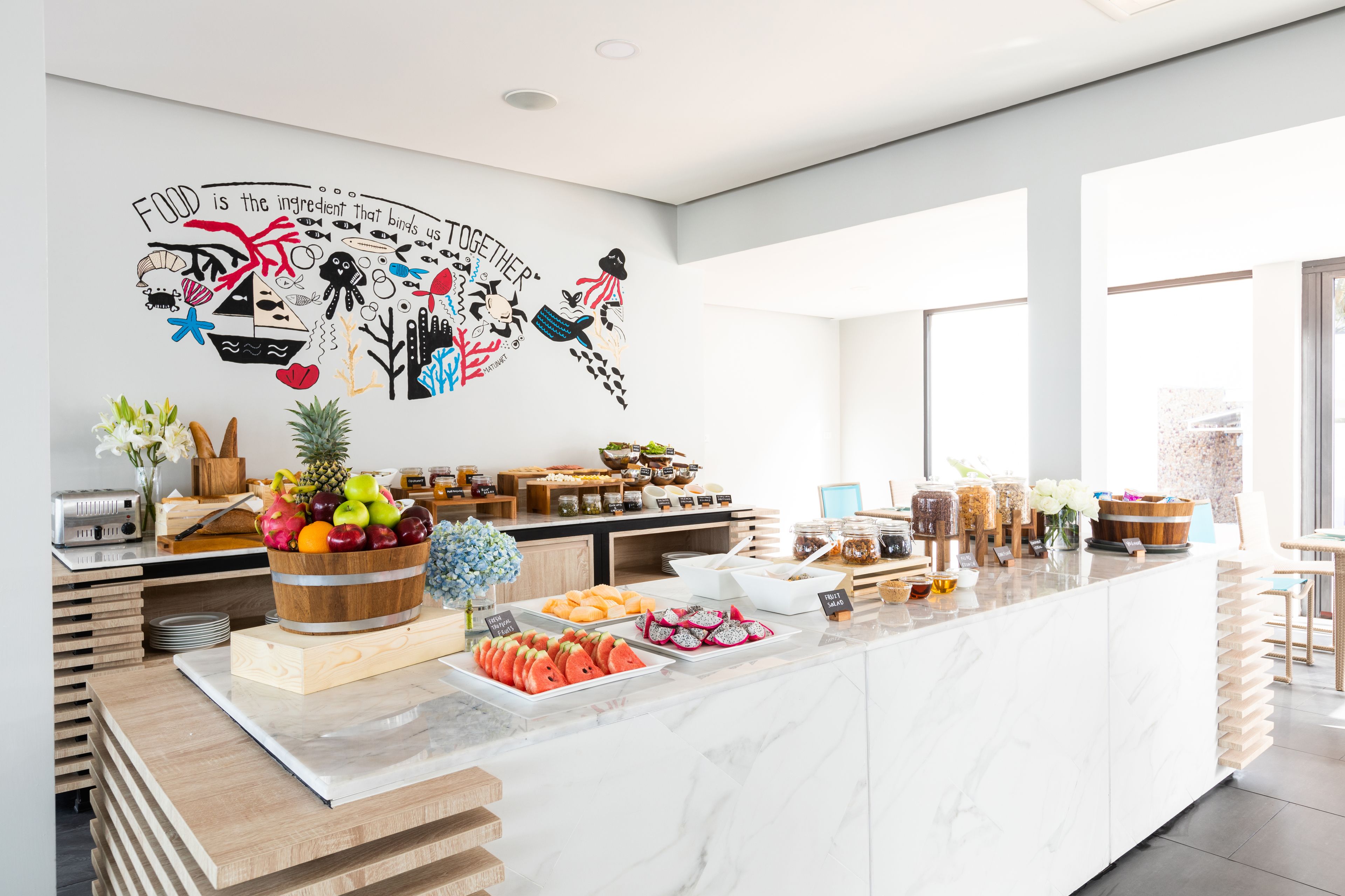 daily buffet breakfast for a fee