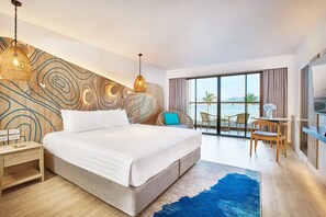 Deluxe Premier Balcony Seaview | Premium bedding, minibar, in-room safe, desk - LIV Hotel Phuket Patong Beachfront (Patong)