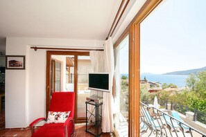 Villa, 2 Bedrooms, Non Smoking | Living area - Villa Turkuaz (Kas)