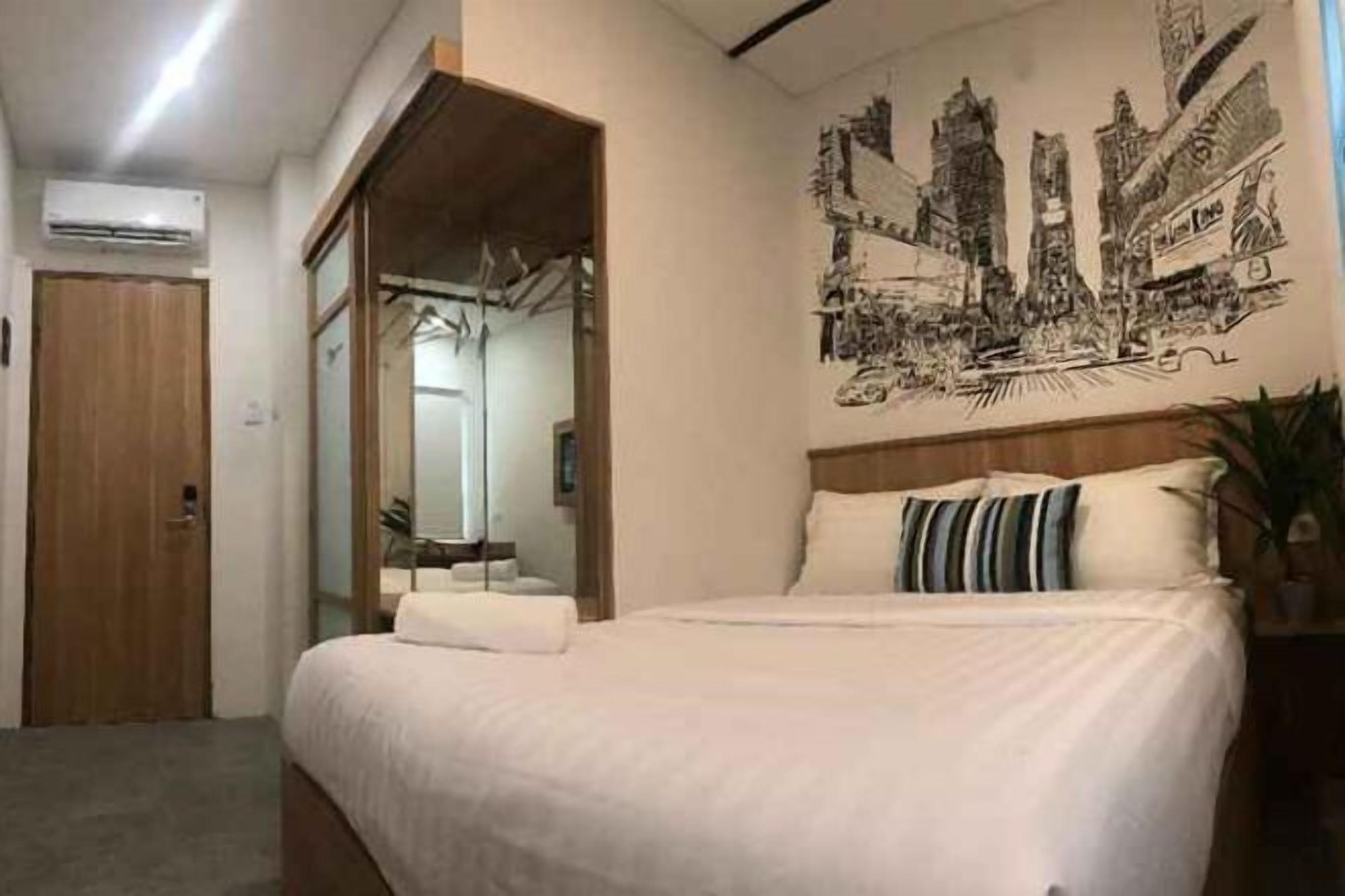 Työpöytä, ilmainen Wi-Fi, vuodevaatteet