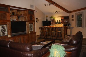 Interior - Canyon Lake Texas Hill Country (Canyon Lake)