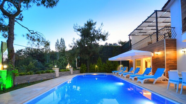 Outdoor pool, pool umbrellas, pool loungers