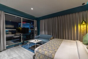 Studio | Down comforters, minibar, in-room safe, blackout drapes - Hotel B Plus L (Hyderabad)