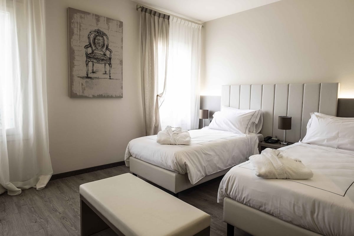 Minibar, in-room safe, desk, soundproofing