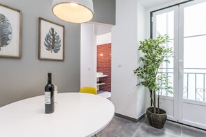 Apartment, 1 Bedroom (1D) | Private kitchen | Fridge, microwave, stovetop, dishwasher - LxWay Apartments Travessa da Peixeira (Lisbon)