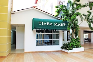 Gift shop - Tiara Desaru Seaview Residence (Bandar Penawar)