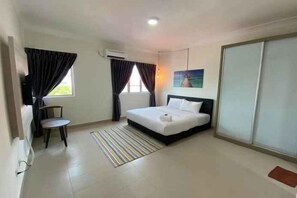 2 bedrooms, individually furnished, blackout curtains, soundproofing