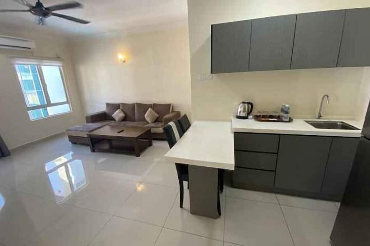 2 bedrooms, individually furnished, blackout curtains, soundproofing