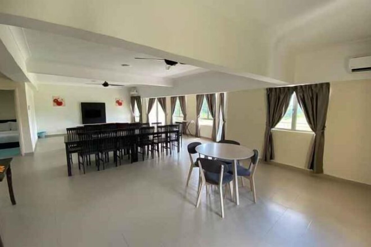 2 bedrooms, blackout curtains, soundproofing, iron/ironing board