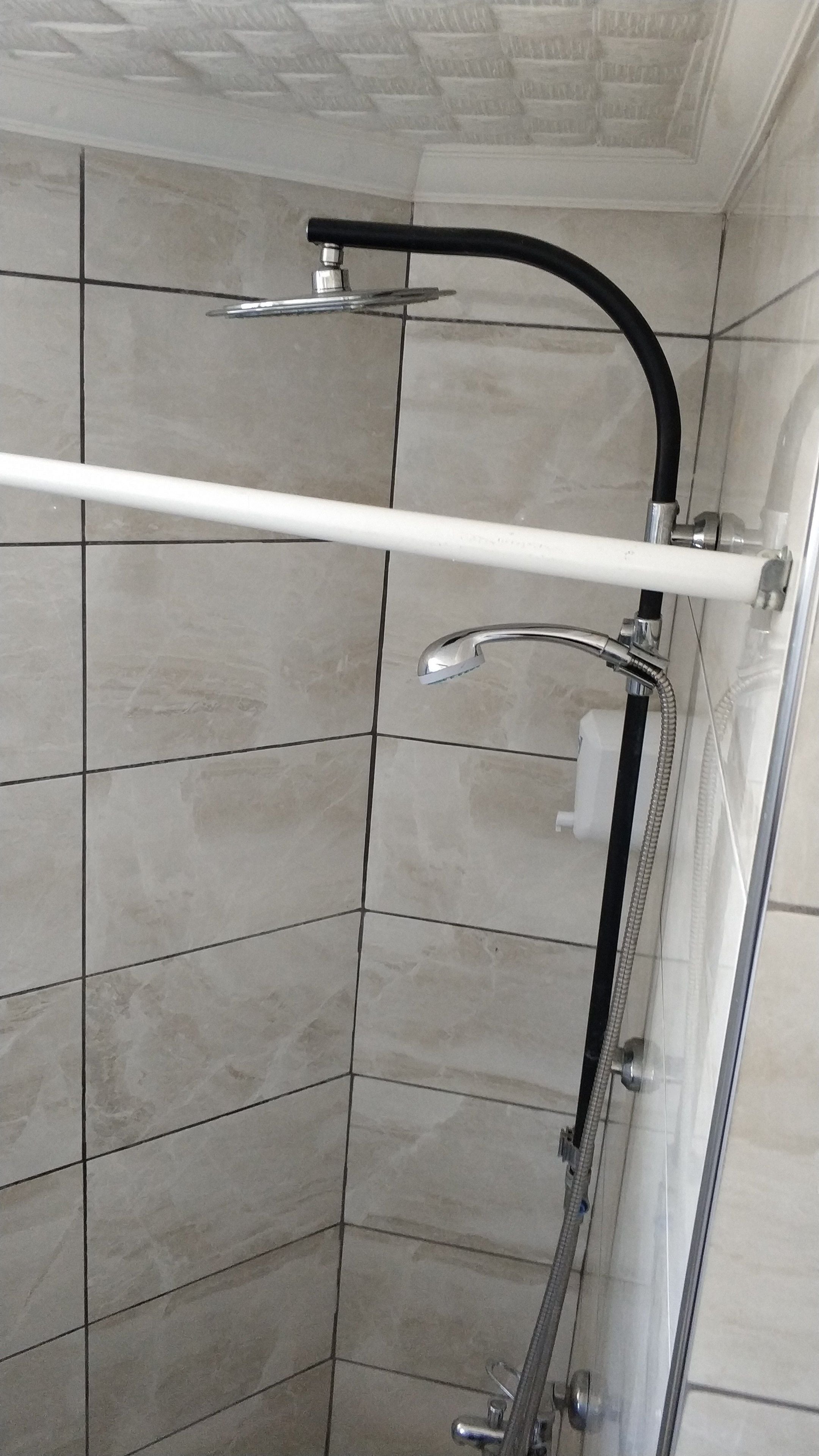 Ducha del cuarto de baño