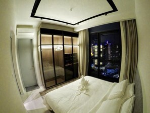 Deluxe Suite | 1 bilik tidur, meja, kalis bunyi, seterika/papan seterika 