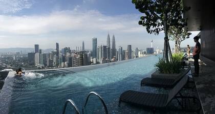 Expressionz Professional Suites by Kelvin