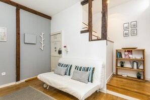 Apartment, 1 Bedroom (1) | Living room
