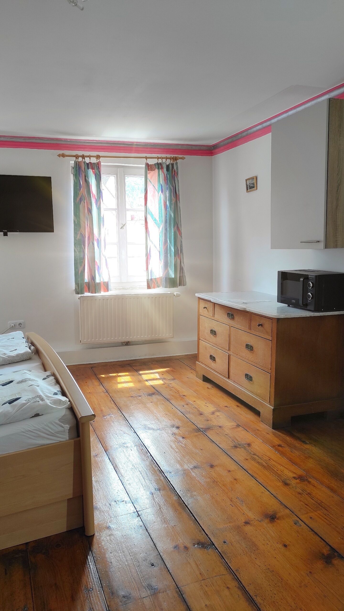 classic apartment, multiple beds, mountain view (no 3) | individually decorated, individually furnished, rollaway beds, free wifi