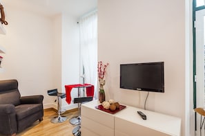 Apartment, 1 Bedroom, Balcony | Living room | LCD TV - LxWay Apartments Largo de Santa Bárbara (Lisbon)