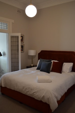 6 sovrum, strykjärn/strykbräda, internet och sängkläder