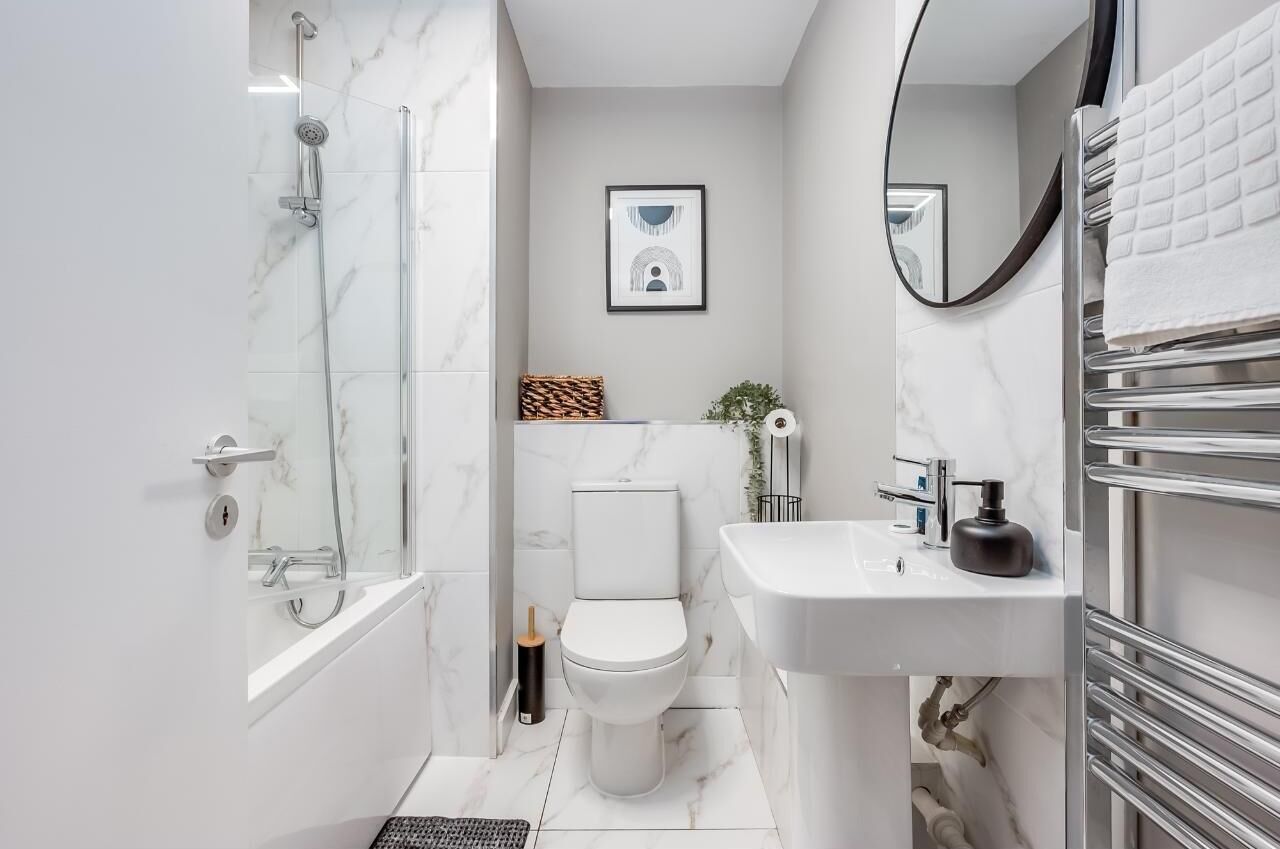 Apartment, Ensuite (2-Bed) | Bathroom