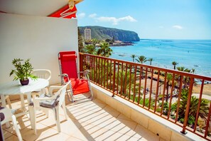 Outdoor dining - Beachfront (Los Cristianos)